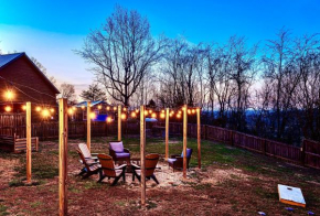 King Beds, Views, EasyRoads, PoolTable, Spa, Theater, Outdoor fun